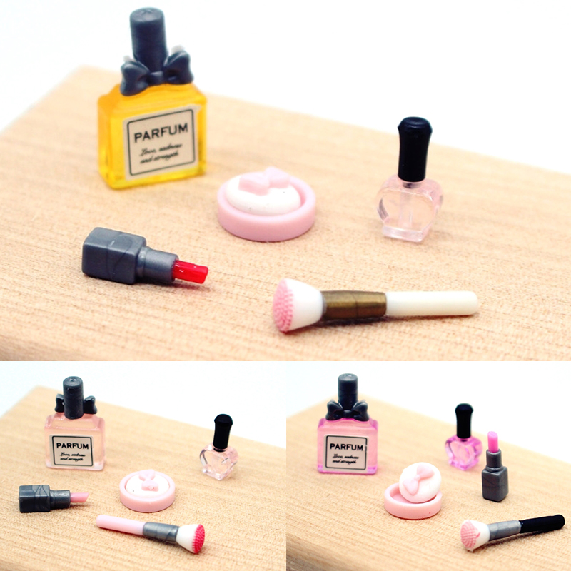 1 Set 1:12 Dollhouse Miniature - Beauty Kiss Makeup 评论和价格