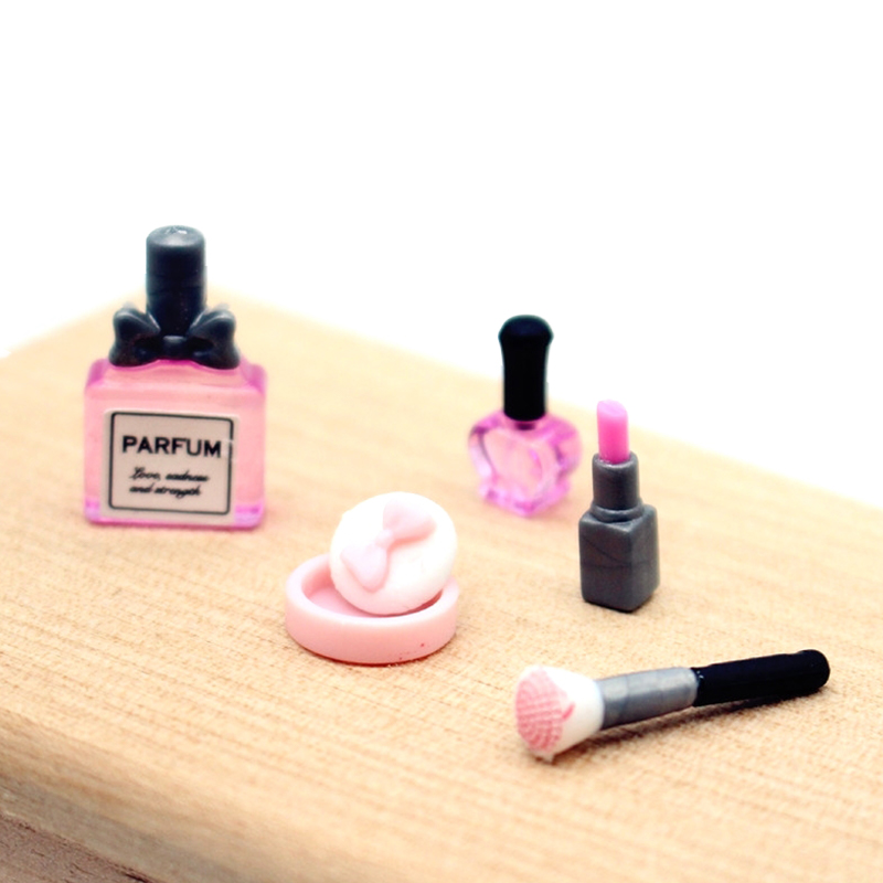 1 Set 1:12 Dollhouse Miniature - Beauty Kiss Makeup 评论和价格